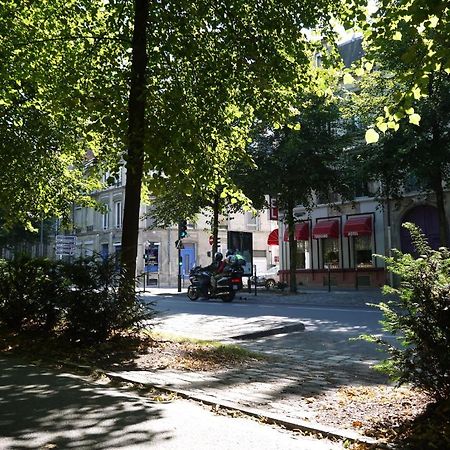 Hotel Touring Reims Bagian luar foto