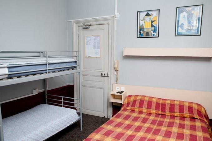 Hotel Touring Reims Bagian luar foto